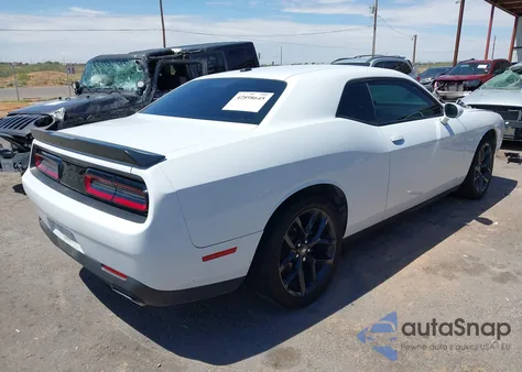 2022 Dodge Challenger Sxt from USA, damaged, VIN 2C3CDZAG0NH135682